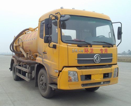吸污车